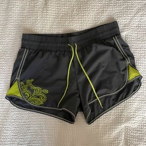 Athleta Tia Running Shorts Lined Gray Green Paisley Size Small